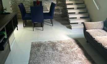 Imagem: Casa triplex com garagem/aceito troca