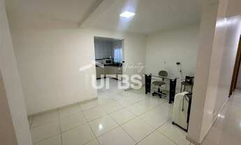 Imagem 4: Casa espaçosa de 120 m² com quintal e área de lazer para sua família na Cidade Jardim