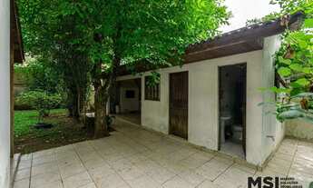 Imagem 6: VENDE CASA COM 4 QUARTOS - BAIRRO BOM RETIRO - CURITIBA / PR