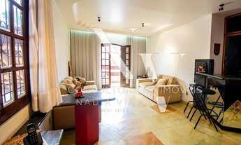 Imagem 3: Sobrado para venda possui 511 metros quadrados com 6 quartos em Bento Ferreira - Vitória