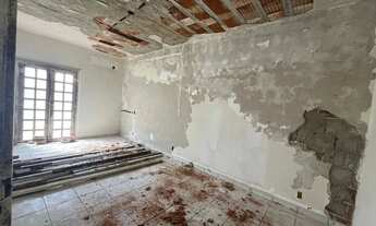 Imagem 6: Casarão comercial na Praia de Itaparica, com aprox 640m², ideal para grandes projetos!