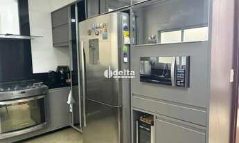 Imagem 12: Casa residencial em condomínio disponível para venda no bairro Jardim Sul em Uberlândia-MG