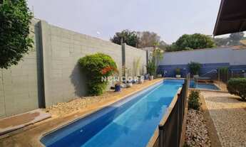 Imagem: Casa de condomínio em Estrada da Rhodia