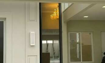 Imagem 3: Linda Casa Térrea estilo Neoclássica à venda no Condomínio Florais Chapada