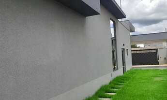 Imagem 4: Casa nona a venda no Bairro Mançor Daud, padrão de condomínio de luxo