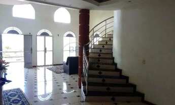 Imagem 3: Casa de Alto Padrão na Vicente Pires com 4 Suítes, Piscina e Churrasqueira em Condomínio F