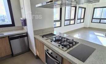 Imagem 4: Este elegante apartamento oferece 137 m² de área privativa, proporcionando conforto e sofi