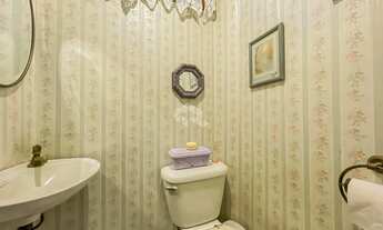 Imagem 5: CASA NO MENINO DEUS COM 3 DORMITÓRIOS E 5 VAGAS!!!