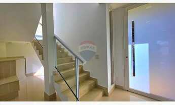 Imagem 4: Bem-vindo ao conforto e à sofisticação deste belíssimo e exclusivo imóvel