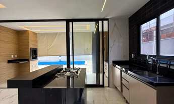 Imagem 3: Belíssima Casa 04 Suites Alto Padrão no Condomínio Monte Carlo