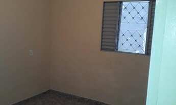 Imagem: Casa 3 cômodos com quintal