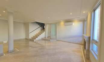 Imagem 4: Casa de condomínio para aluguel tem 500 metros quadrados com 6 quartos