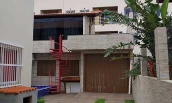 Imagem 2: Casa para venda com 400 metros quadrados em Canasvieiras em excelente localização