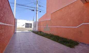 Imagem 2: Sobrado amplo com três quartos/suíte e ótimo padrão de acabamento