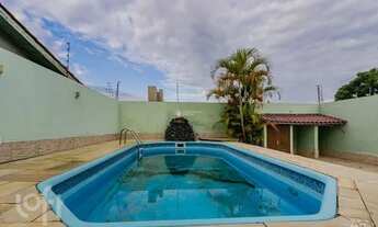 Imagem 3: Casa à venda Avenida Delmar Rocha Barbosa, Parque Santa Fé - Porto Alegre