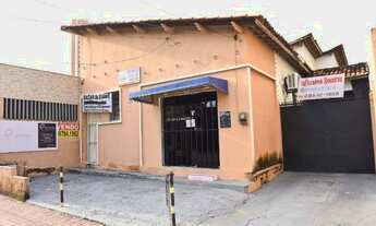 Imagem: Vendo casa muito bem localizada na rua Costa