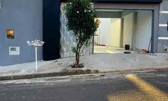 Imagem 2: Casa com piscina