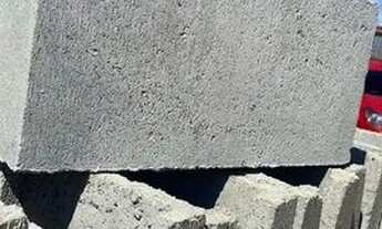 Imagem 2: Blocos de cimento, vedação e estrutural