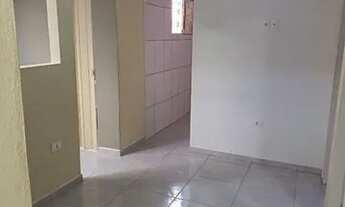 Imagem: Casa Recém Reformada - 2 Quartos - No Bairro