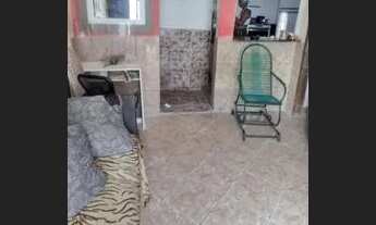 Imagem: Alugo casa e quarto com banheiro