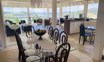 Imagem 2: Casa para aluguel e venda em Capitólio - MG com 560 metros quadrados com 5 quartos