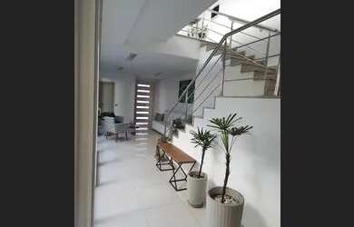 Imagem 3: Casa mobiliada com piscina em condomínio