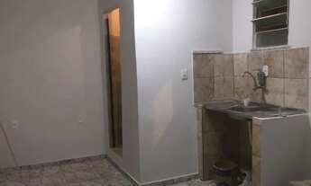 Imagem 2: Alugo kitnet em Quintino