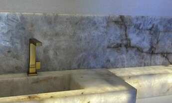 Imagem 2: Casa de condomínio térrea para venda possui 229 metros quadrados com 4 quartos