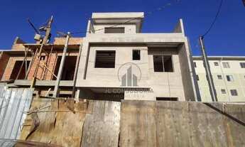 Imagem 2: Sobrado com cond. três quarto/suíte/terraço anto padrão de acabamento