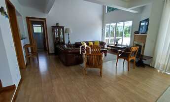 Imagem 4: Sobrado, 3 Dormitórios (1 Suíte) & Sacada - Bela Vista - Campos do Jordão/SP