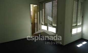 Imagem 7: Loft bastante iluminado e arejado, recém reformado, com localização privilegiada no Centro