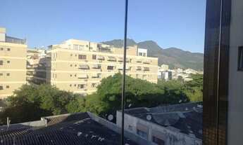 Imagem 4: Cobertura piscina privativa rua Araguaia 2quartos 4 bhrs deps empregada repleta armários l