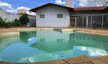 Imagem: Casa à venda, 3 quartos, 1 suíte, 4 vagas