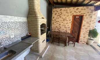 Imagem 2: Casa com piscina no satélite