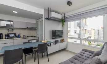 Imagem 6: Apto de 1 dormitório completamente mobiliado. Andar alto com sol e vista