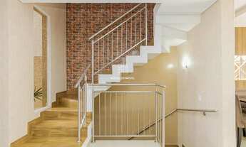 Imagem 4: Sobrado para Venda em Curitiba, Xaxim, 3 dormitórios, 1 suíte, 2 banheiros, 3 vagas