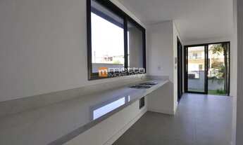 Imagem 3: Oportunidade no Campeche, casa com 3 dormitórios sendo uma suíte em Florianópolis/SC