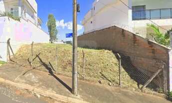 Imagem 2: Terreno para venda no bairro Jardim Inconfidência