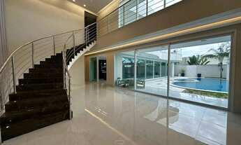 Imagem 5: Sobrado para venda possui 1000 metros quadrados com 4 quartos em Ribeirão do Lipa - Cuiabá