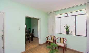 Imagem 2: Em frente ao supermercado, em uma rua que te dá fácil acesso ao Centro para venda