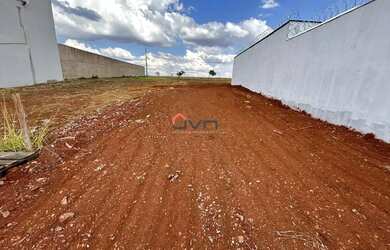 Imagem 2: Terreno plano pronto para construir no bairro Portal do Vale