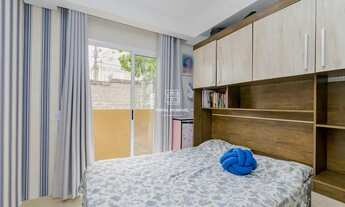 Imagem 7: Sobrado para Venda em Curitiba, Xaxim, 3 dormitórios, 1 suíte, 2 banheiros, 3 vagas