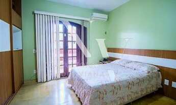 Imagem 7: Sobrado para venda possui 511 metros quadrados com 6 quartos em Bento Ferreira - Vitória