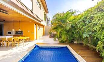 Imagem 3: RR9110 Casa 380m² CONDOMÍNIO TAMBORÉ 11 - OPORTUNIDADE - 3 Suítes 4 Vagas - Santana de Par