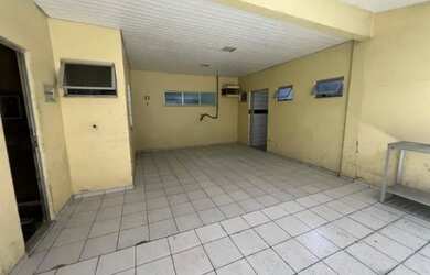 Imagem 4: Prédio comercial, 900m², 9 salas em Val-de-cans