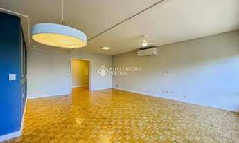 Imagem 2: Imóvel para venda tem 142 metros quadrados com 2 quartos em Três Figueiras - Porto Alegre