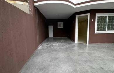 Imagem 4: Sobrado triplex para locação com 3 quartos no Atuba - Curitiba - PR