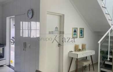 Imagem 2: Casa Sobrado - Jacareí - Villa Branca - 3 Dormitórios - 150m² - Aceita Permuta