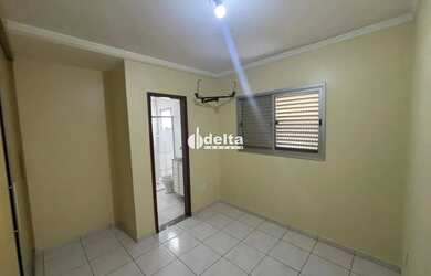 Imagem 6: Apartamento com 2 quartos sendo 1 suíte disponível para locação no bairro Saraiva em Uberl