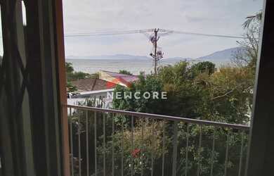 Imagem 2: Casa em Rua Arcanjo Cândido da Silva - Praia de Fora - Palhoça/SC